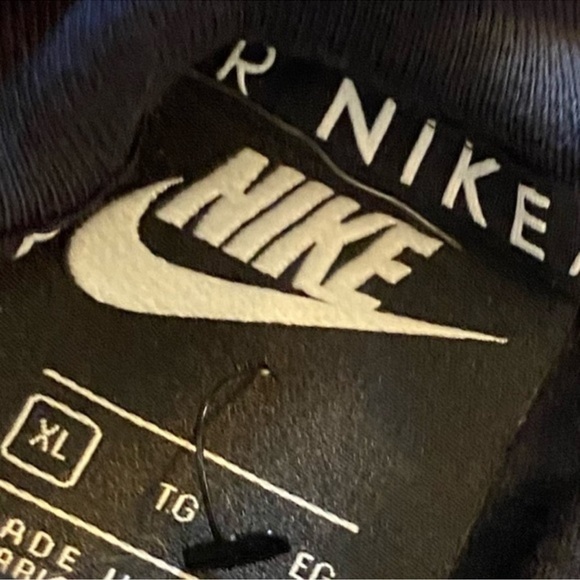 Nike air Black Long Sleeve Tee shirt top - Picture 2 of 2